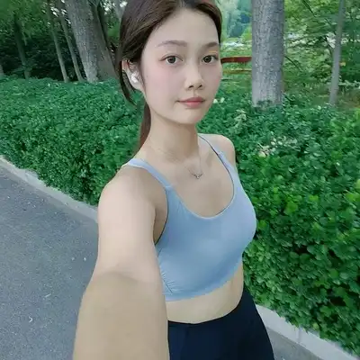 邹雨其